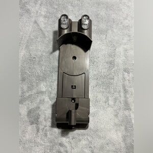 Qualtex Wall Mounted Docking‎ Station For Dyson Dc30, Dc31, Dc34, Dc35 Vacuums